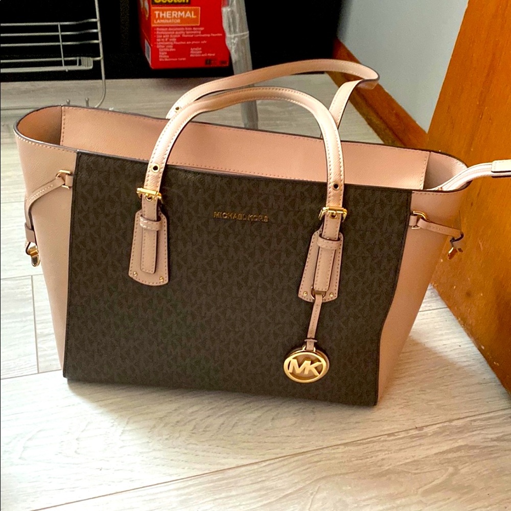 Michael Kors bag